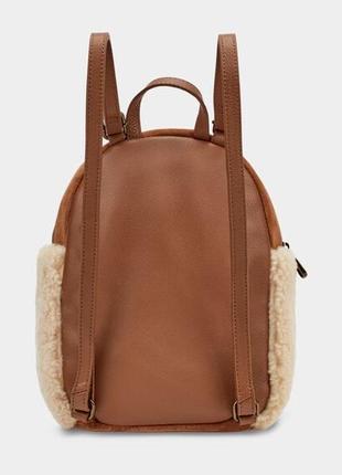 dannie mini backpack sheepskin UGG II Sheep, Pink Opal as it is constructed from the same luxurious sheepskin and suede materials used in our Classic Boot KIDS BAGS & BACKPACKS 