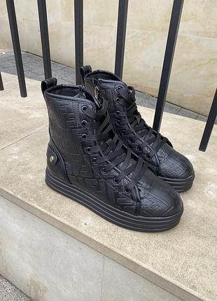 Жіночі черевики fendi sneakers black