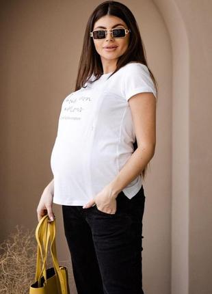 Біла футболка для вагітних і годуючих мам з секретом для годування з принтом, 4180041-75-б4 фото