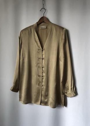Золотистая шелковая блузка с китайскими застежками4 фото