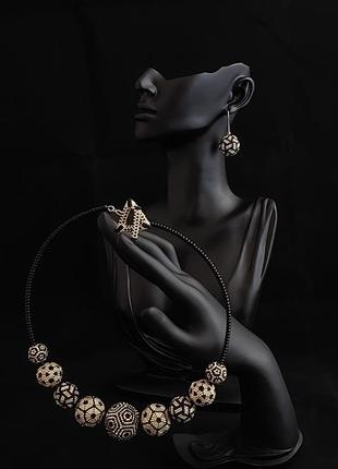Комплект украшений ожерелье и серьги из бисера hand made1 фото