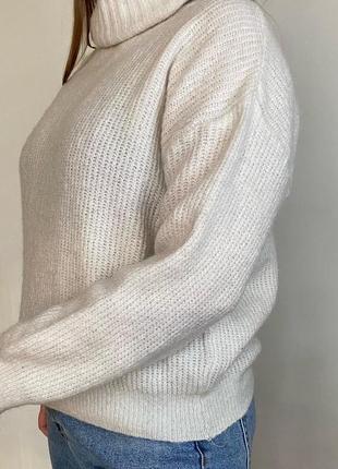 Ніжний светрик 3