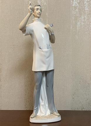 Фарфоровая статуэтка lladro «дантист». 6