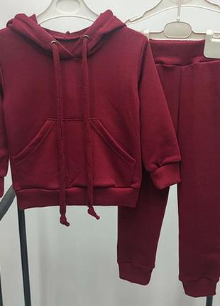 Детский костюм для девочки и для мальчика. деткий костюм для девчонки и для мальчика