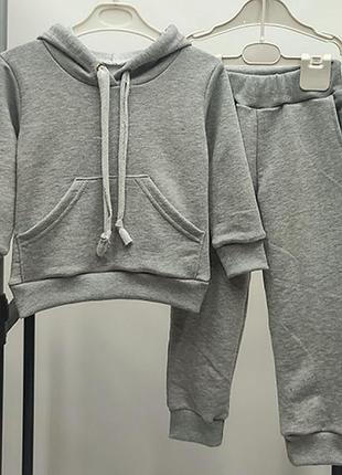 Дитячий костюм для дівчинки і для хлопчика. детский костюм для девочки и для мальчика