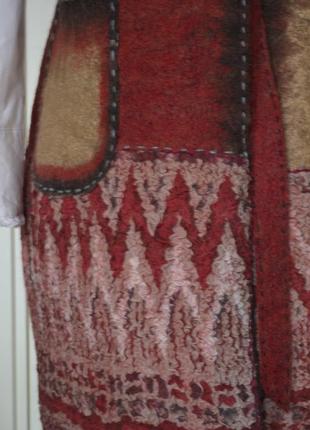 Дизайнерское валяное пальто-накидка на запах "красное дерево"6 фото
