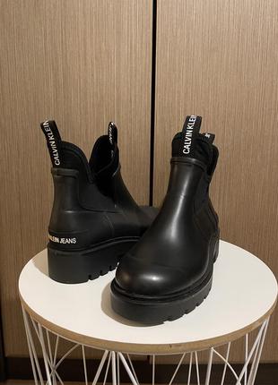 Calvin klein оригинальные новые челси ботинки келвин клейн брендовые ботинки резиновые6 фото
