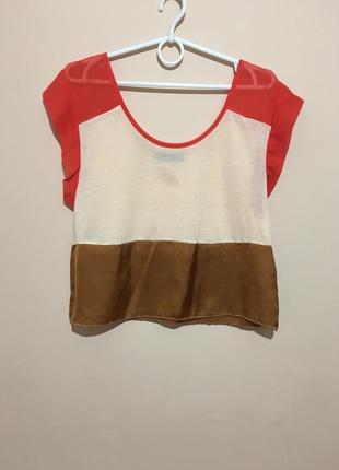 Триколірний топ футболка atmosphere