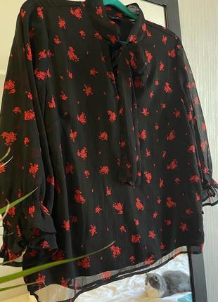 Блузка на зав’язках