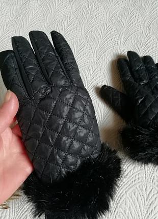 Женские чёрные перчатки
