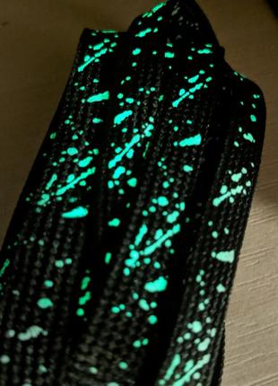 Светящиеся шнурки 120 см флуоресцентные с пятнами яркие2 фото