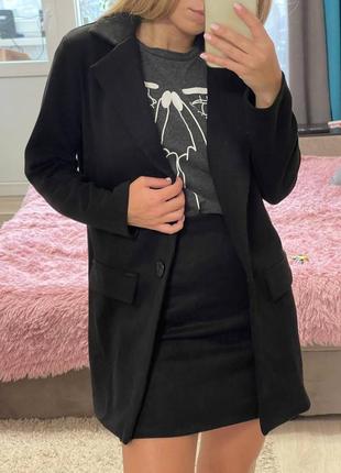Костюм черный классика пиджак оверсайз и юбка мини под замш1 фото