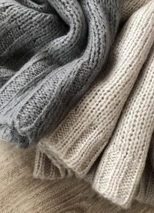 Бежевий светр ellos 2