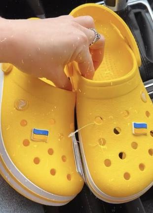Джиббітс jibbitz джиби прикрашання піни значки для кроксів саборансаinian flag прапор україни прапор