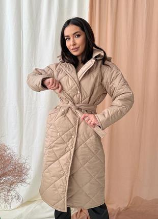 Зимове жіноче пальто.5 фото
