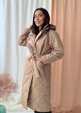 Зимове жіноче пальто.4 фото
