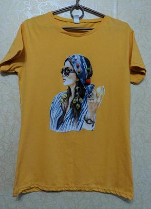Футболка яркая размер л