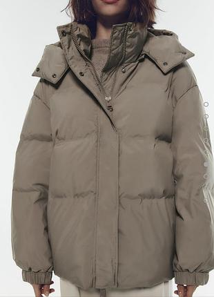 Курточка зара