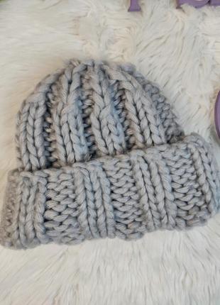 Женская зимняя шапка серая вязаная теплая размер 56 см s-м2 фото