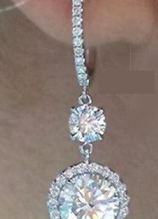 Серебряные серьги .цирконы.