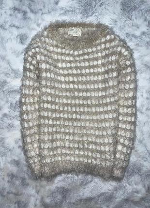 Свитер