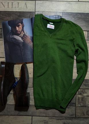 Мужской базовый элегантный хлопковый свитер s. oliver зелёного цвета с v-образным вырезом размер м2 фото