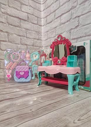 Набор столик для мейкапа с аксессуарами