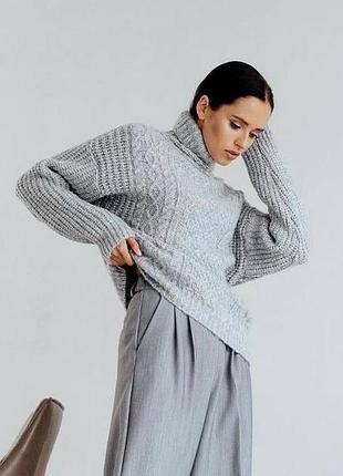 Серый свитер в косы 6