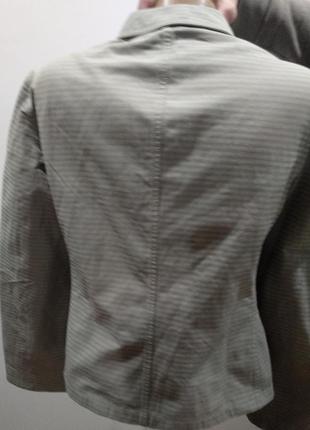 Стильный пиджак hugo boss, италия, оригинал4 фото