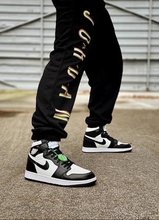 Шикарні кросівки nike air jordan 1 retro black white stockx чорно-білі10 фото