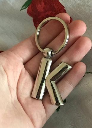 Брелок для ключей буква к