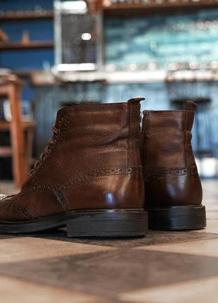 Чоловічі черевики броги на байці, коричневого кольору2 фото