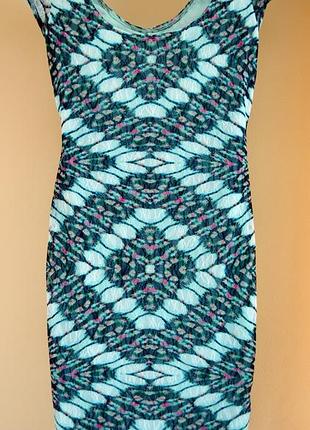 Платье в принт от h&m распродажа в шафе!!!!