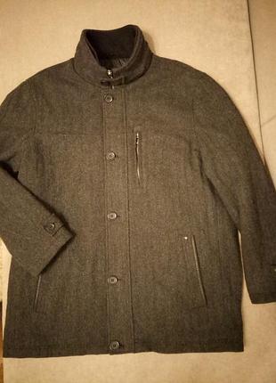 Полупальто деми-еврозима мужское фирмы "c&a" р.60 в состоянии нового