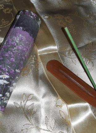 Набор "жасмин" ароматические палочки в тубусе плюс подставка из ценной породы дерева2 фото