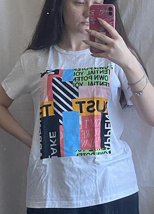 Футболка жіноча з геометричним принтом🧡