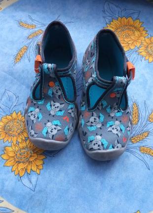 Тапочки, капці