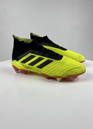 Оригінальні футбольні бутси копачки adidas predator control skin