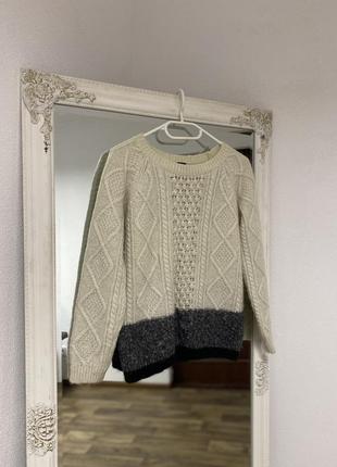 Теплящий свитер с шерстью в составе gap