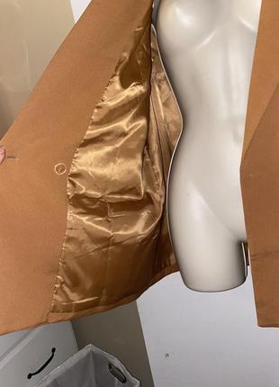 Трендовий подовжений двобортний блейзер оверсайз камел/піджак missguided як новий6 фото