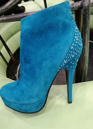 Демисезонные ботинки ботиночки натуральная замша