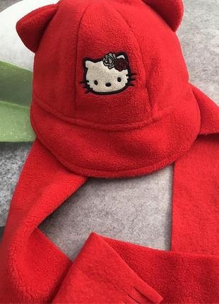 Детская демисезонная шапочка с шарфиком для девочки