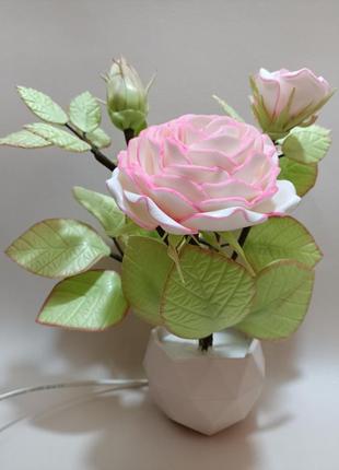 Троянда з ізолону7 фото