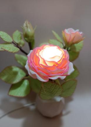 Троянда з ізолону2 фото