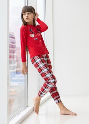 Красная пижама на девочку с брюками в клетку - олень