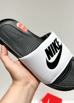 Оригінальні сланці nike victori one shower slide | cn9675-0052 фото