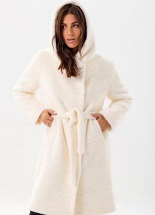 Шуба -пальто женское средней длины миди зимнее эко альпака теплое утепленное с капюшоном, белая4 фото