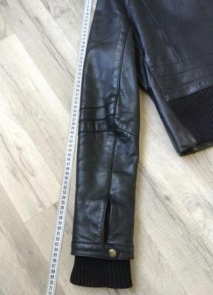Байкерська куртка чорна косуха натуральна шкіра утиплена