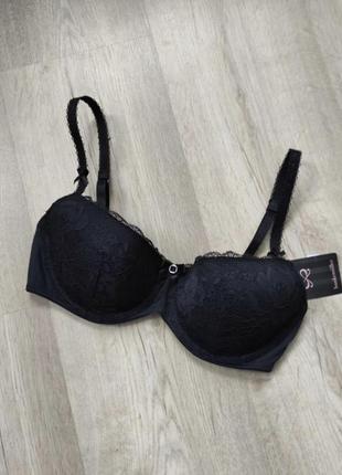 Бюстгалтер