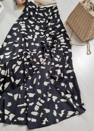 Спідниця принт асиметрична розріз принт під сатин міді